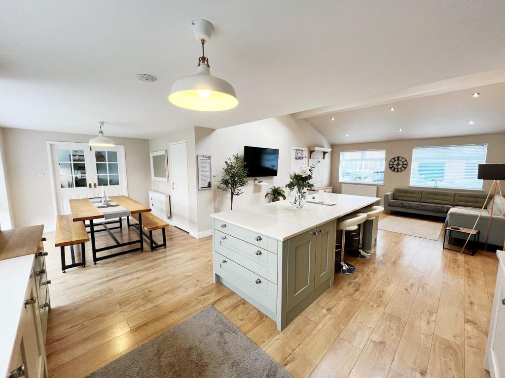 Kitchen/Diner/Family Room
