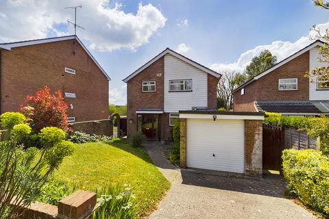 4 bedroom detached house for sale, Shrubbery Road, High Wycombe