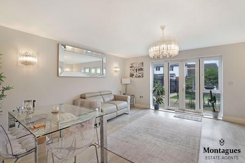 1 King Henrys Walk, Epping, CM16 6FH