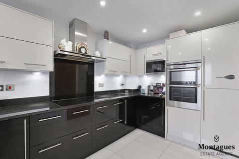1 King Henrys Walk, Epping, CM16 6FH