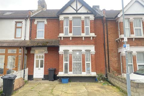 4 bedroom terraced house to rent, Goodmayes Avenue, Goodmayes, Ilford