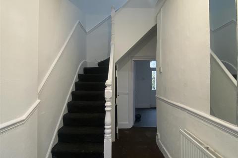 4 bedroom terraced house to rent, Goodmayes Avenue, Goodmayes, Ilford