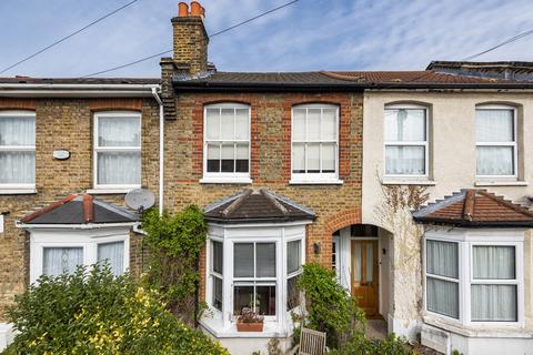 3 bedroom terraced house to rent, Ronver Road Lee SE12