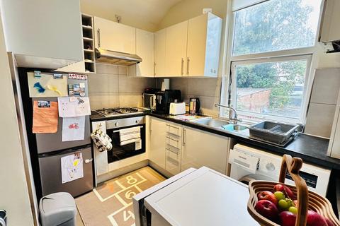 1 bedroom maisonette to rent, Peel Road, Wembley HA9