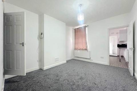 2 bedroom end of terrace house for sale, Rivers Street, Leicester LE3