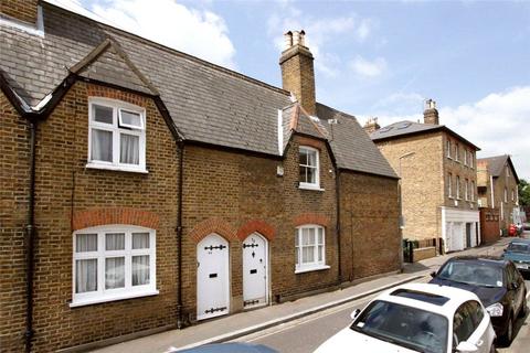 2 bedroom end of terrace house to rent, Denmark Road, Wimbledon, SW19