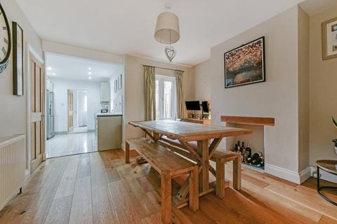 12 Headley Road, Liphook, GU30 7NP