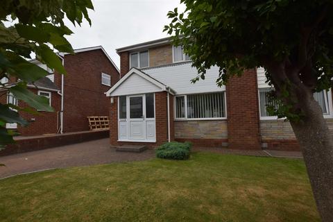 3 bedroom semi-detached house to rent, Cypress Walk, Barrow In Furness