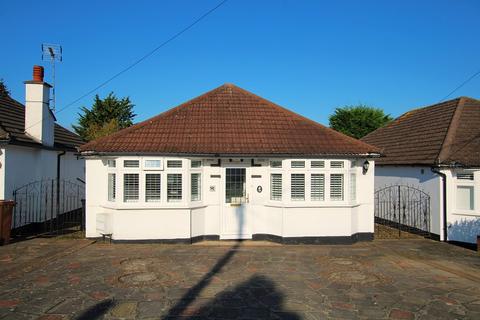 2 bedroom detached bungalow for sale, Greenfield Avenue, Watford WD19