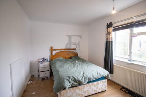 3 bedroom end of terrace house for sale, Iliffe Road, Leicester