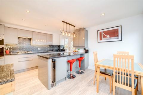 3 bedroom detached house for sale, Sandholme Drive, Burley in Wharfedale, Ilkley, West Yorkshire, LS29