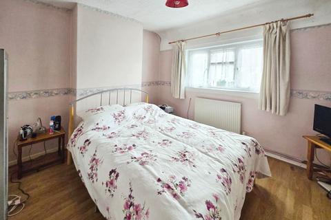 116 Culvers Way, Carshalton, SM5 2LS