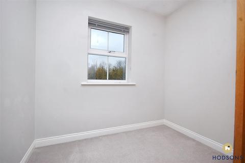 2 bedroom apartment for sale, Bluebell Road, Wakefield WF3