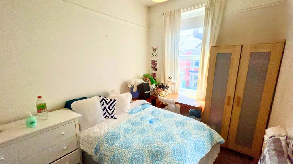 3 bedroom property J