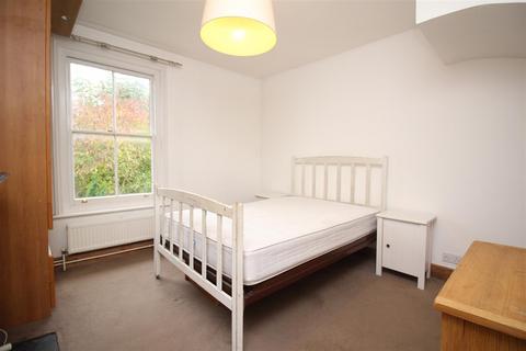 4 bedroom terraced house to rent, St. Pauls Terrace, Canterbury