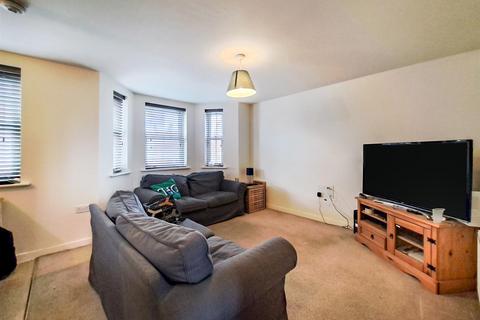 2 bedroom apartment for sale, Anglia Way, Great Denham, Bedford