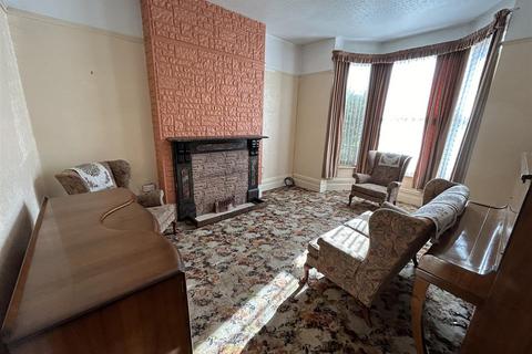 4 bedroom semi-detached house for sale, Hailgate, Howden