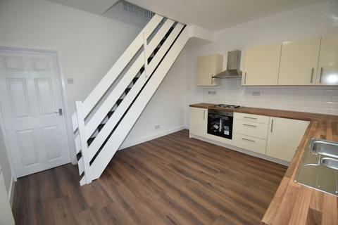 2 bedroom terraced house to rent, Prospect Street, Manchester M29