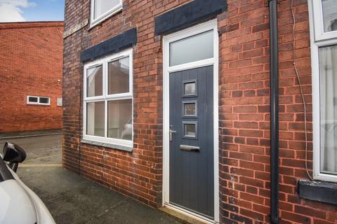 2 bedroom terraced house to rent, Prospect Street, Manchester M29