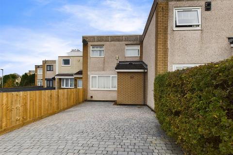 3 bedroom terraced house to rent, Easedale Gardens, Gateshead NE9