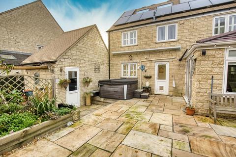 5 bedroom detached house for sale, Eton Close, Witney OX28