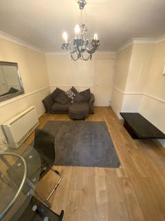 2 bedroom flat to rent, London E13