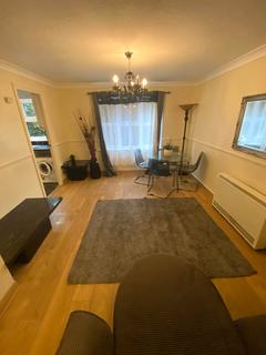 2 bedroom flat to rent, London E13