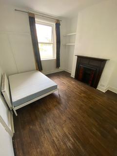 1 bedroom in a house share to rent, London E5