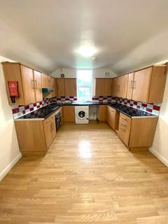 2 bedroom flat to rent, Tottenham, London N15