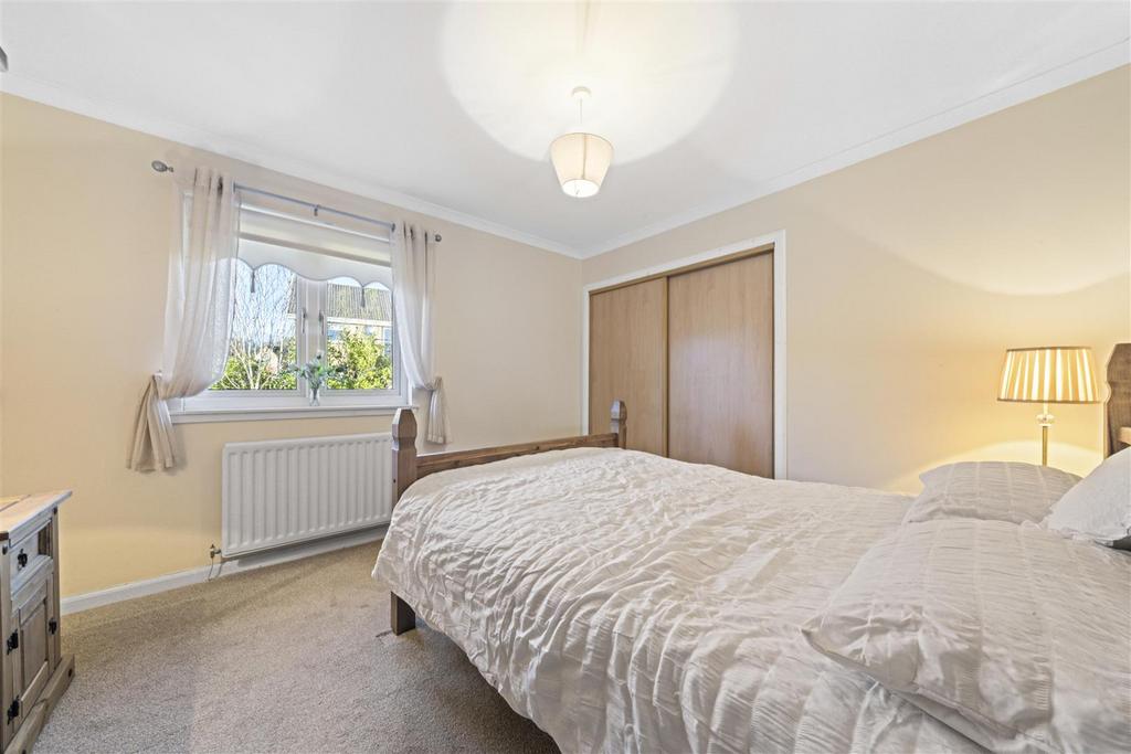Bedroom 5 (1).JPG
