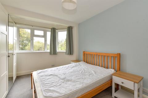 1 bedroom maisonette for sale, Onslow Gardens, South Woodford