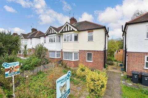 1 bedroom maisonette for sale, Onslow Gardens, South Woodford