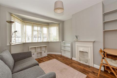 1 bedroom maisonette for sale, Onslow Gardens, South Woodford