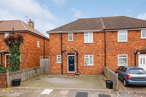 36 Fleming Mead, Mitcham, CR4 3LU