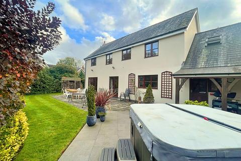 5 bedroom detached house for sale, Llantilio Crossenny, Abergavenny, NP7