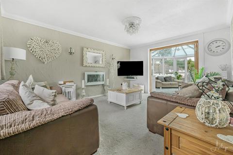 4 bedroom detached house for sale, Dunster Close, Newton, Swansea