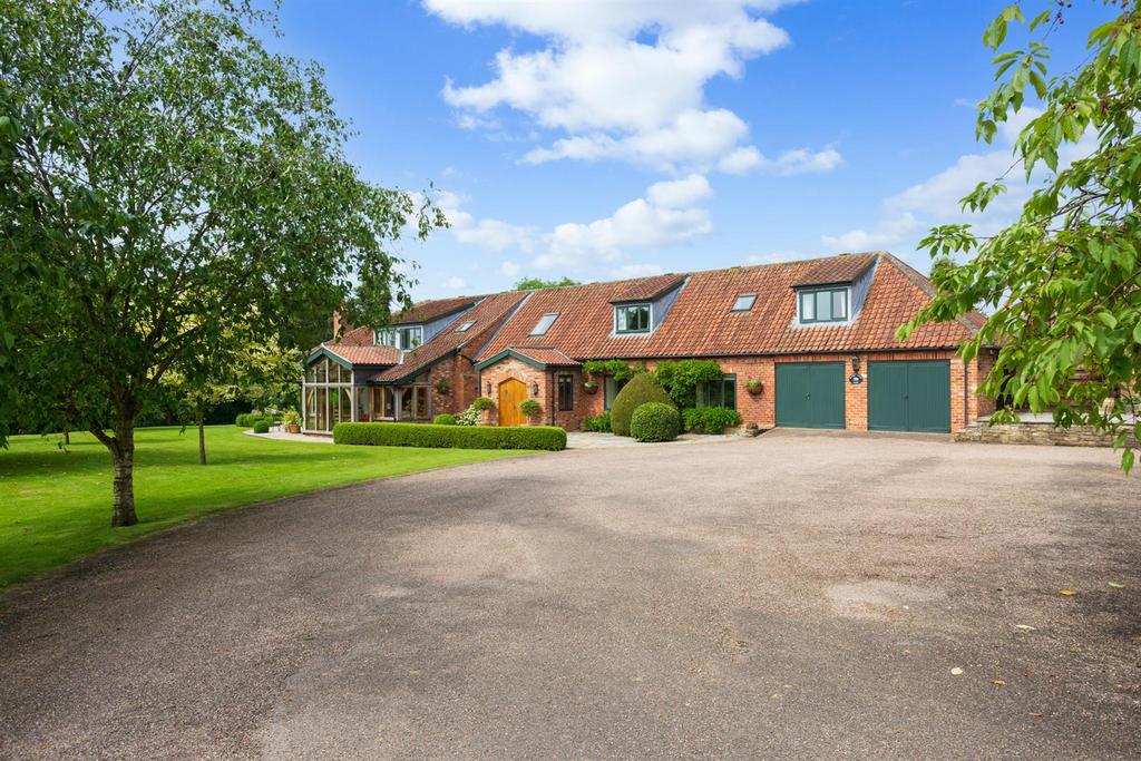 Garage &amp; Driveway