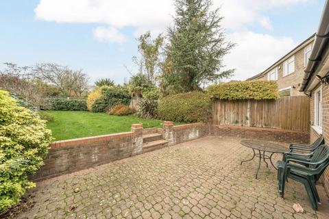 4 bedroom detached house to rent, Michleham Down, London N12