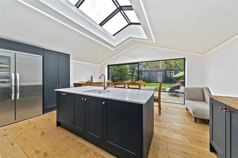 53 Malvern Road, Hampton, TW12 2LN