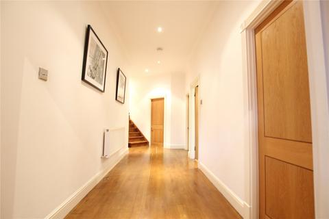 3 bedroom house share to rent, Fawe Street, London, E14