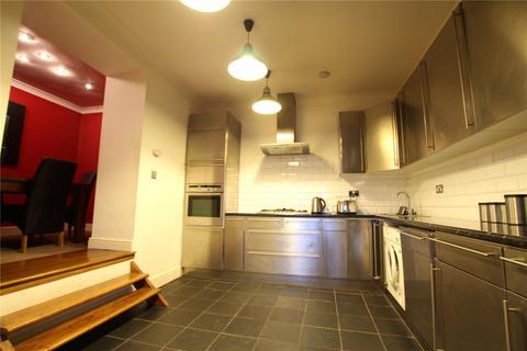 3 bedroom house share to rent, Fawe Street, London, E14