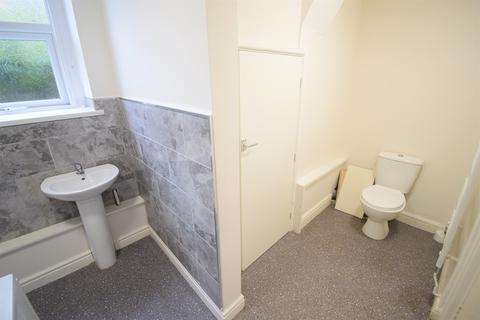 1 bedroom ground floor flat to rent, Plymouth Road, Penarth