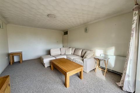 2 bedroom flat for sale, Long Oaks Court, Sketty, Swansea