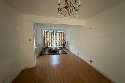 3 bedroom semi-detached house to rent, Springfield Gardens, Kingsbury, NW9