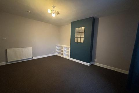 3 bedroom flat to rent, Hilltown Terrace, ,