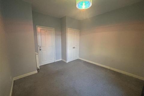 3 bedroom flat to rent, Hilltown Terrace, ,