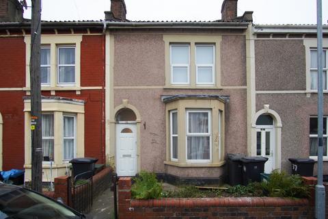 2 bedroom house to rent, Napier Road, Bristol BS5