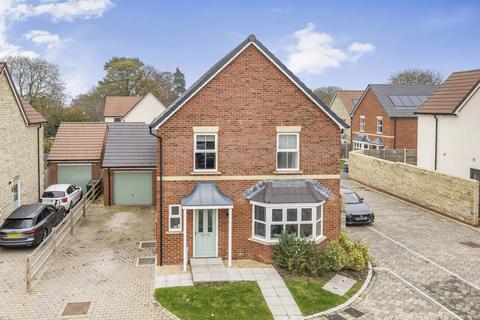 42 Skylark, Blunsdon, Swindon, SN26 7AU
