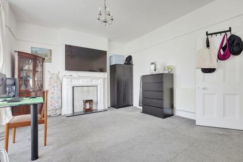 2 bedroom flat for sale, Chester Avenue, Southend-on-sea, SS1