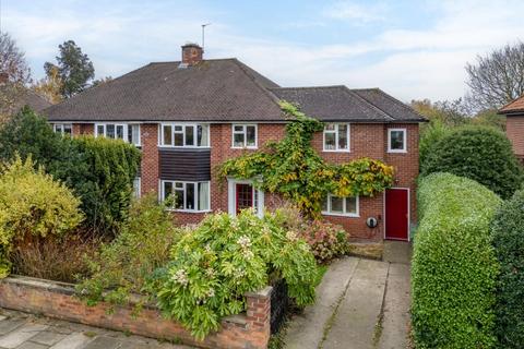 3 bedroom semi-detached house for sale, Middlethorpe Drive, York